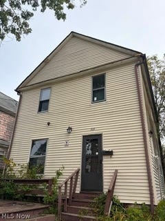 /international/us/509-rentschler-street-akron-oh-110120496739/