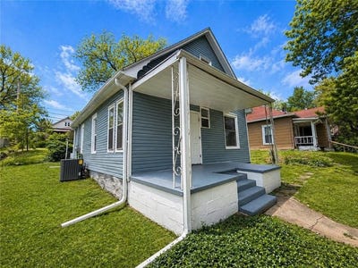 /international/us/3014-olive-street-st-joseph-mo-110107536867/
