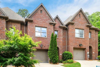 /international/us/3821-kinross-place-hoover-al-110099185946/