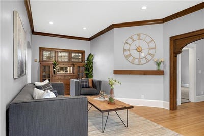 /international/us/4100-vera-cruz-avenue-n-robbinsdale-mn-110107572492/