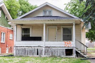 /international/us/360-s-elm-avenue-kankakee-il-110108802019/