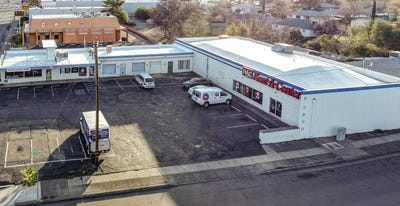 /international/us/401-e-cypress-avenue-redding-ca-110106927346/