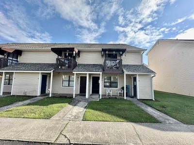 /international/us/755-burcale-rd-myrtle-beach-sc-110108425238/