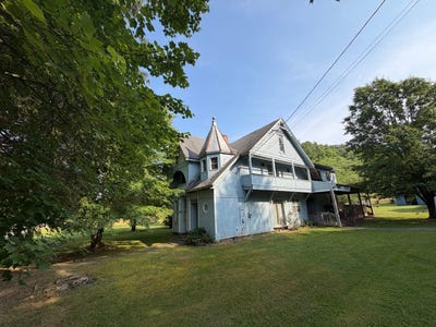 /international/us/9793-hazelgreen-rd-smithville-wv-110108684709/