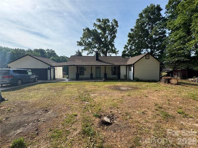 /international/us/1319-rollings-roost-road-lancaster-sc-110108302913/