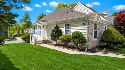 /international/us/4775-andorea-mays-landing-nj-110107786184/