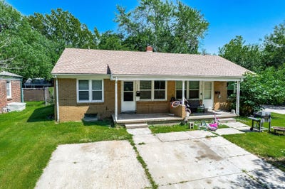 /international/us/2042-s-pinecrest-wichita-ks-110101483175/