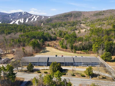 /international/us/663-cherry-valley-road-gilford-nh-110107281962/