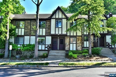 /international/us/3707-mark-twain-way-mahwah-nj-110107627418/