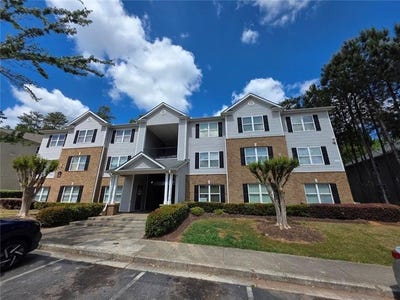 /international/us/6102-fairington-ridge-circle-lithonia-ga-110107736337/