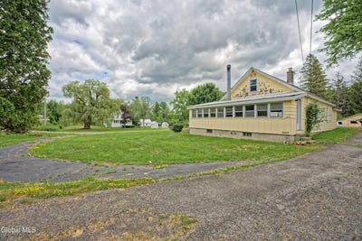 /international/us/1693-thatcher-park-road-berne-ny-110101212052/