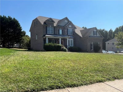 /international/us/2706-edenridge-drive-high-point-nc-110102474988/