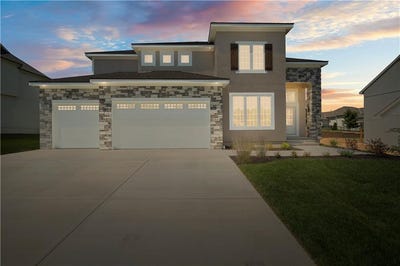 /international/us/4544-ne-sherwood-drive-lee-s-summit-mo-110093755375/