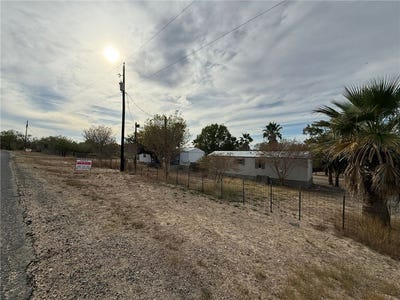 /international/us/123-choke-canyon-estates-three-rivers-tx-110104028987/