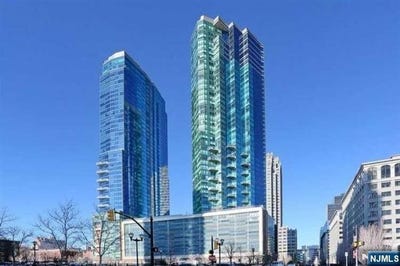 /international/us/77-hudson-street-jersey-city-nj-110107952972/