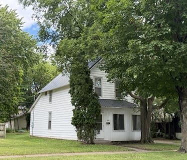 /international/us/1208-7th-street-e-menomonie-wi-110108905312/