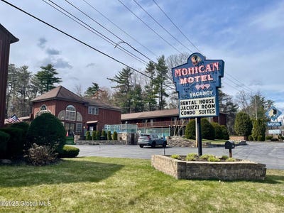 /international/us/1545-us-9-lake-george-ny-110098751382/?lang=zh-tw