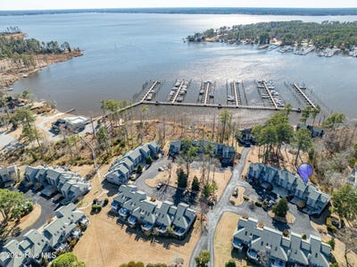 /international/us/158-wheel-house-court-washington-nc-110097990999/