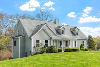 /international/us/2-laury-ln-littleton-ma-110108447047/