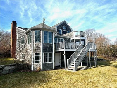 /international/us/123-border-avenue-south-kingstown-ri-110105847674/