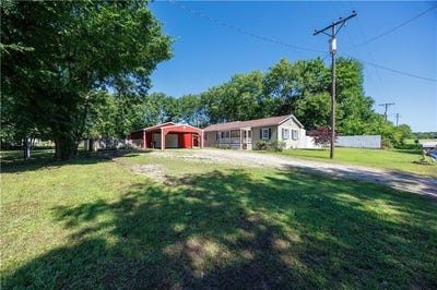 /international/us/1005-n-main-street-caney-ks-110100394043/