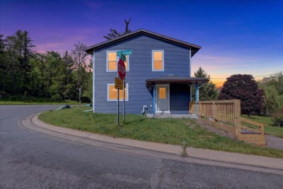 /international/us/1387-e-riverside-drive-ionia-mi-110108224319/