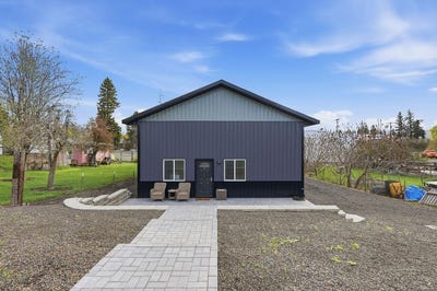 /international/us/424-n-sheridan-st-tekoa-wa-110107388692/