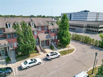 /international/us/23208-cornerstone-village-drive-southfield-mi-110100124050/