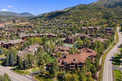 /international/us/2920-village-drive-steamboat-springs-co-110106276656/