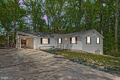 /international/us/37-hope-road-stafford-va-110107544825/