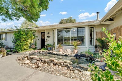 /international/us/21544-grangeville-boulevard-lemoore-ca-110106771740/