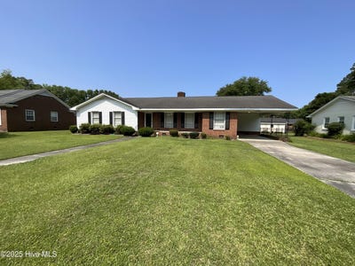 /international/us/3002-s-elm-street-greenville-nc-110100122071/