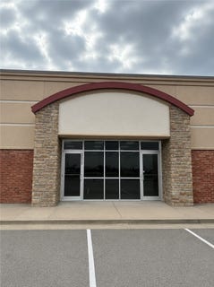 /international/us/5410-phoenix-fort-smith-ar-110108451662/