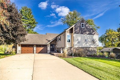 /international/us/360-n-12th-street-black-river-falls-wi-110102937293/