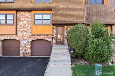 /international/us/1705-merrywood-drive-edison-nj-110107729500/