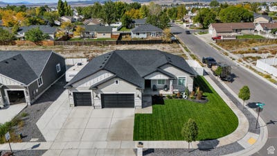 /international/us/3881-n-chapman-dr-eagle-mountain-ut-110102686917/