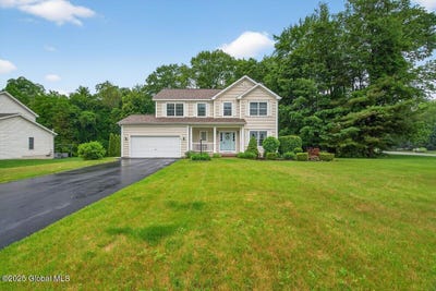 /international/us/2-patriot-circle-clifton-park-ny-110100124357/