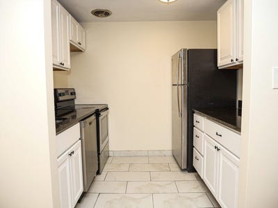 /international/us/217-kent-brookline-ma-110106670421/