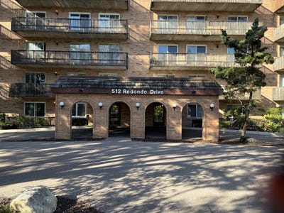 /international/us/512-redondo-drive-downers-grove-il-110120418008/