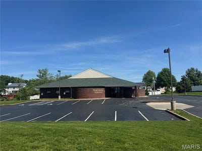 /international/us/1660-w-meyer-road-wentzville-mo-110107608599/