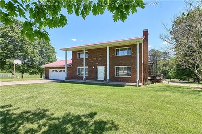 /international/us/2180-cross-creek-road-buffalo-wv-110108032219/