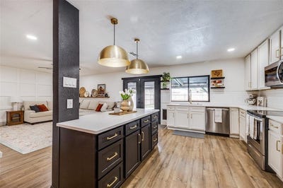 /international/us/726-w-crossland-boulevard-grand-prairie-tx-110100530852/?lang=en