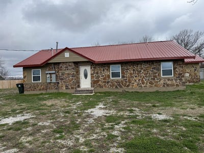 /international/us/30893-state-highway-37-seligman-mo-110107734425/