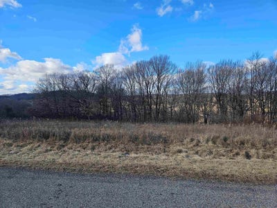 /international/us/lot-954-hidden-springs-la-valle-wi-110097082194/