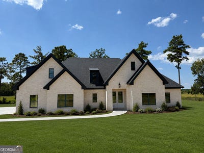 /international/us/13100-highway-51-opelika-al-110119479095/