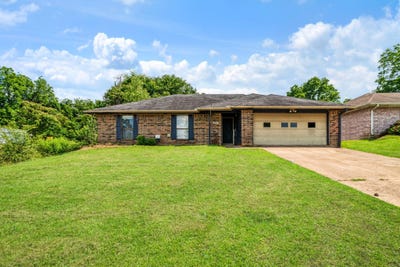 /international/us/2630-kessler-drive-paris-tx-110108356684/
