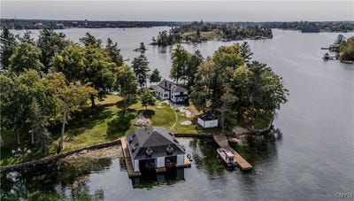 /international/us/5-manhattan-alexandria-ny-110097995514/