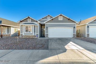 /international/us/4931-s-11th-place-phoenix-az-110101246138/