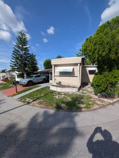 /international/us/2560-62nd-ave-n-saint-petersburg-fl-110109844497/