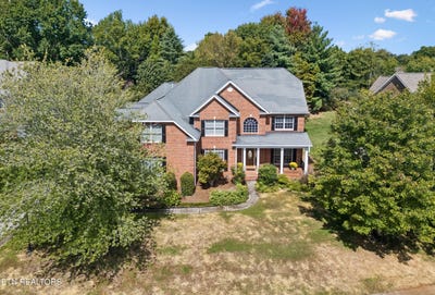 /international/us/330-windham-hill-rd-knoxville-tn-110120083169/